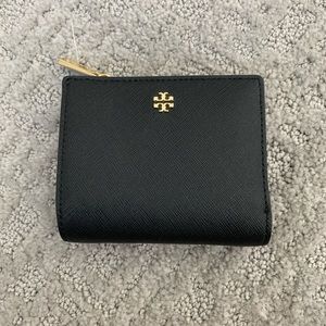 Emerson black Tory Burch wallet